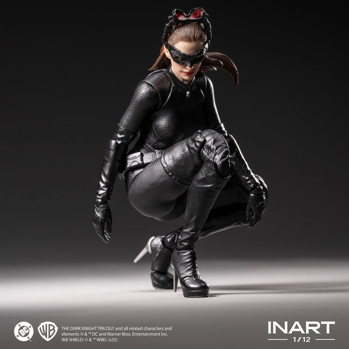 Catwoman (The Dark Knight Rises) 1/12 Collectible Figure by INART - Image 3