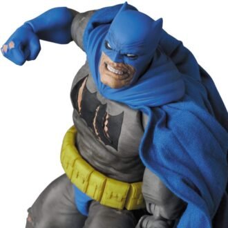 MAFEX Batman: The Dark Knight Returns Triumphant No.119 Batman